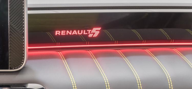 Renault 5 Electrico 010